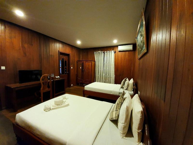 Sam Moon S Hotel Angkor Wooden House image