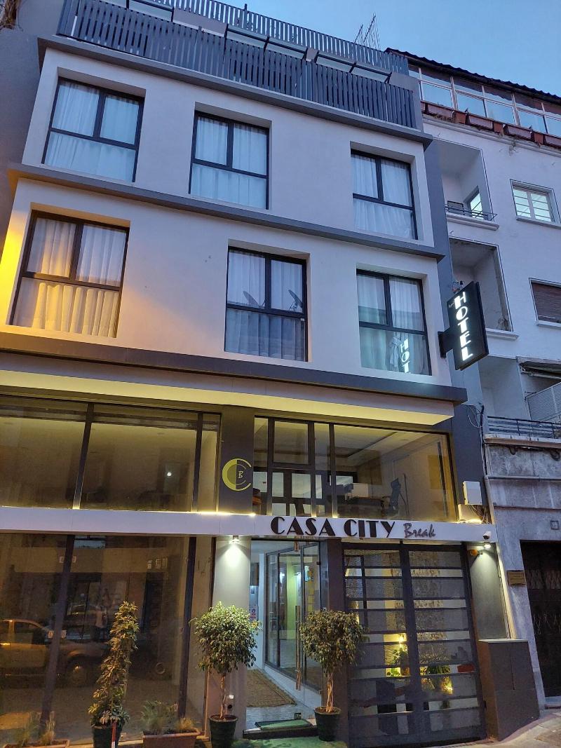 Casa City Break Suites image