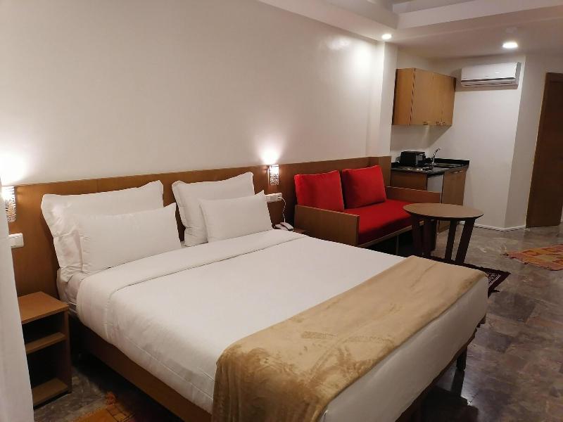 Casa City Break Suites image