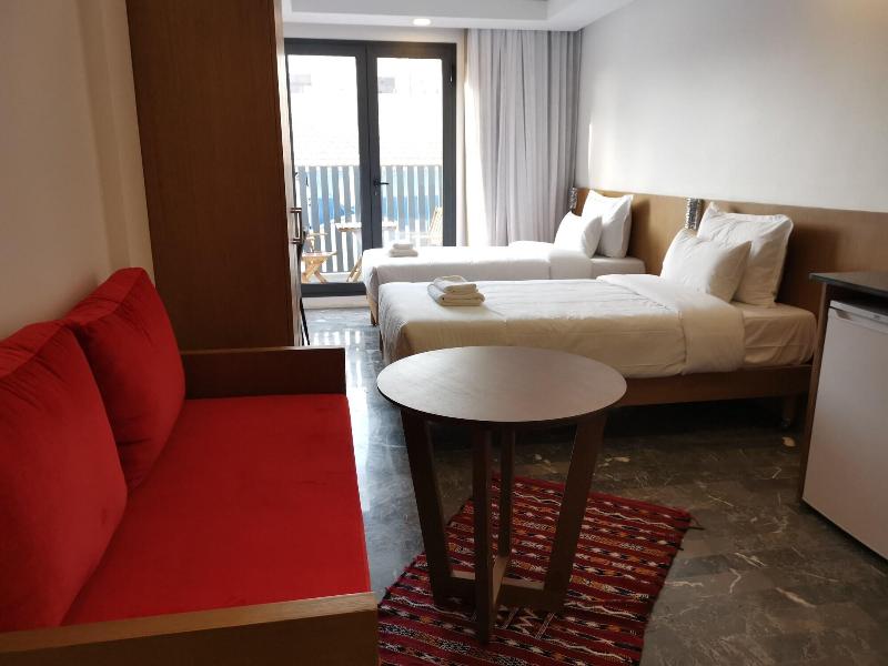 Casa City Break Suites image