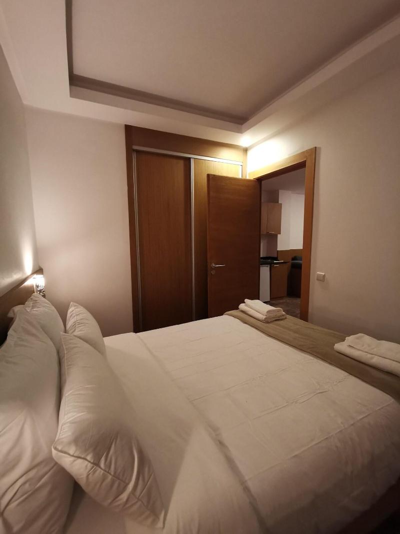 Casa City Break Suites image