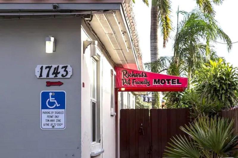 Richard S Pet Friendly Motel image