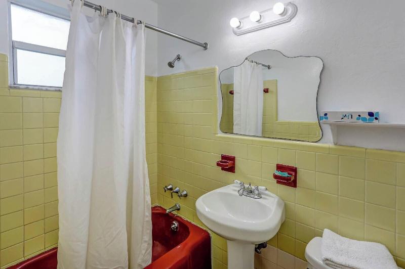 Richard S Pet Friendly Motel image