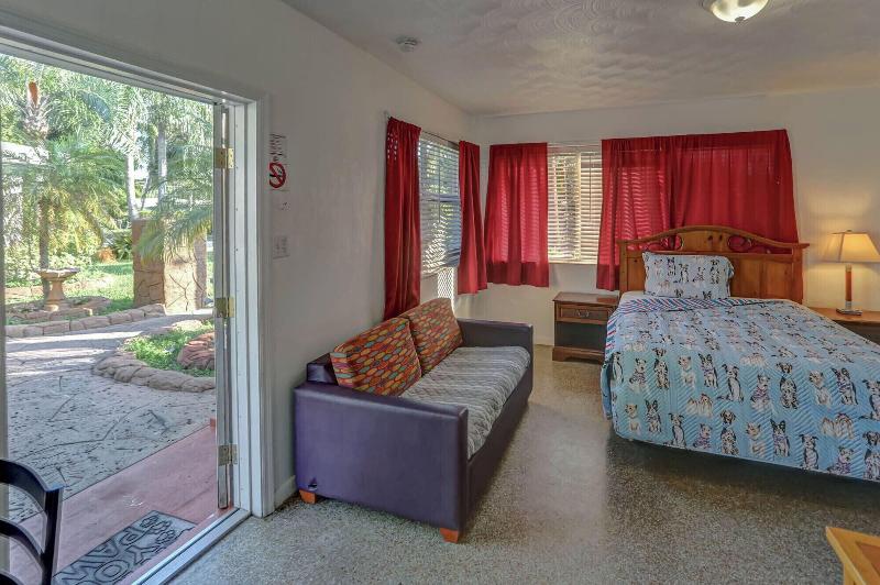 Richard S Pet Friendly Motel image