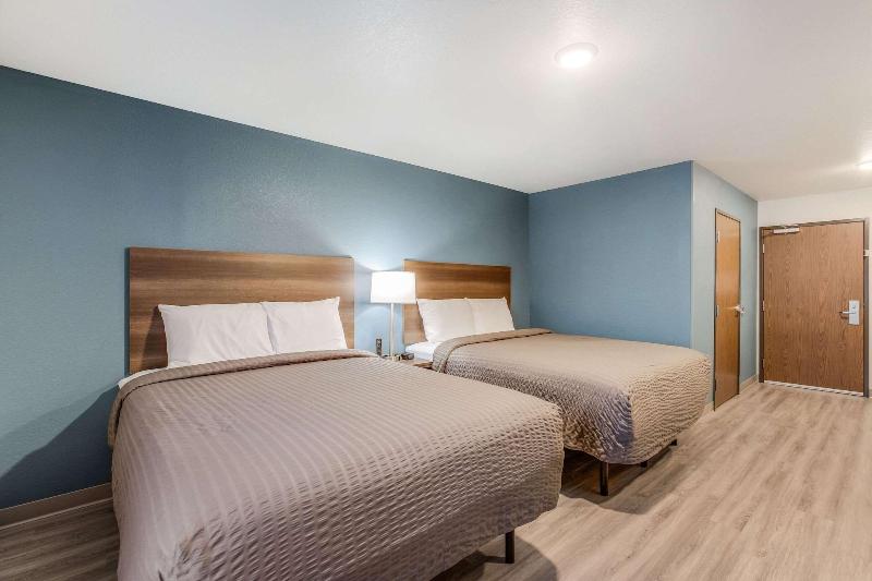 Woodspring Suites Detroit Farmington Hills image