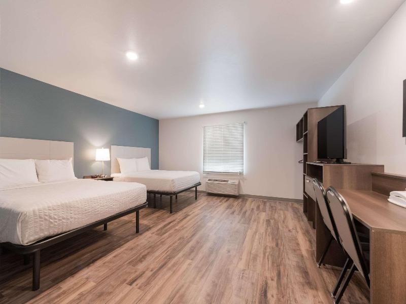 Woodspring Suites Philadelphia Northeast image