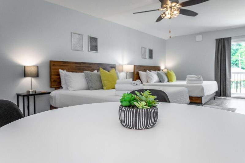 The Lodge At Lookout Mountain image