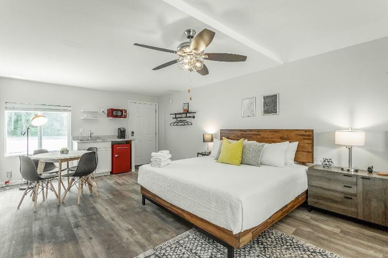 The Lodge At Lookout Mountain image