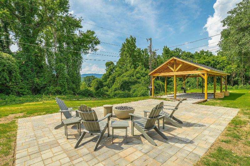 The Lodge At Lookout Mountain image