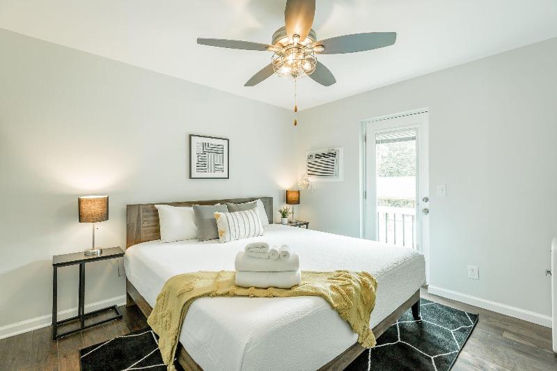 The Lodge At Lookout Mountain image