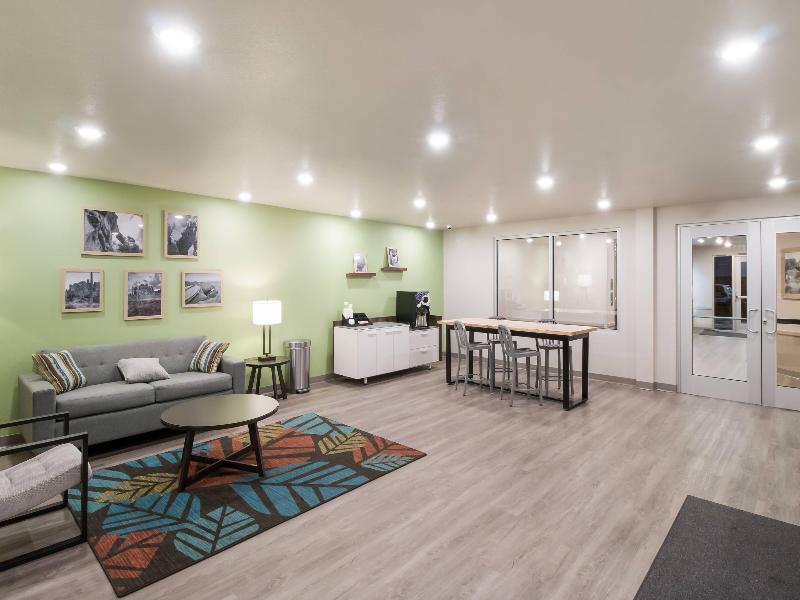 Woodspring Suites Mesa Chandler image