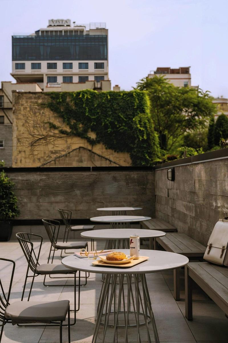Dutch Hotel Long Island City, Belvilla District 6 image