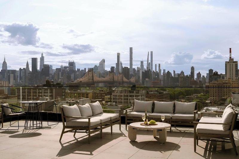 Dutch Hotel Long Island City, Belvilla District 6 image