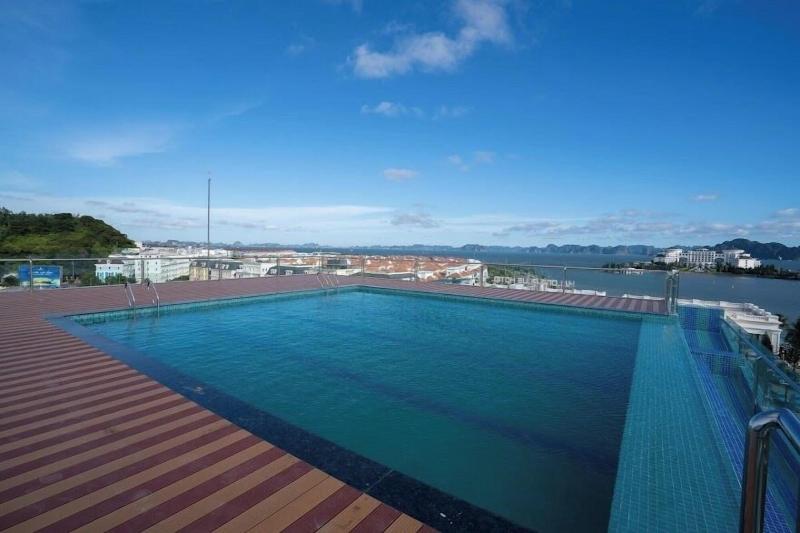 Danitel Halong image