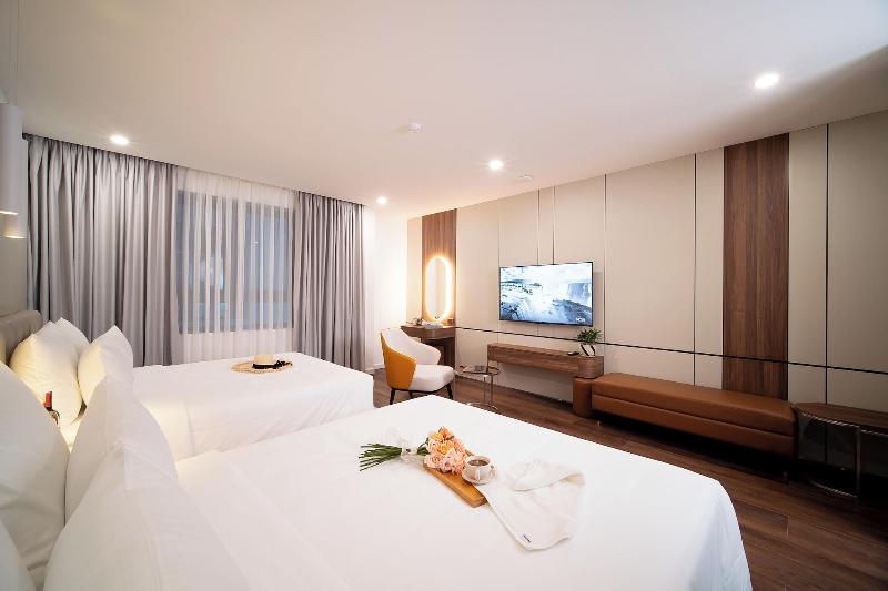 Danitel Halong image