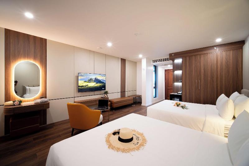 Danitel Halong image