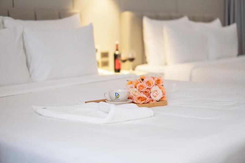 Danitel Halong image