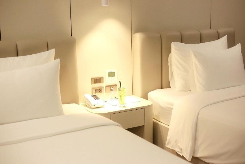 Danitel Halong image