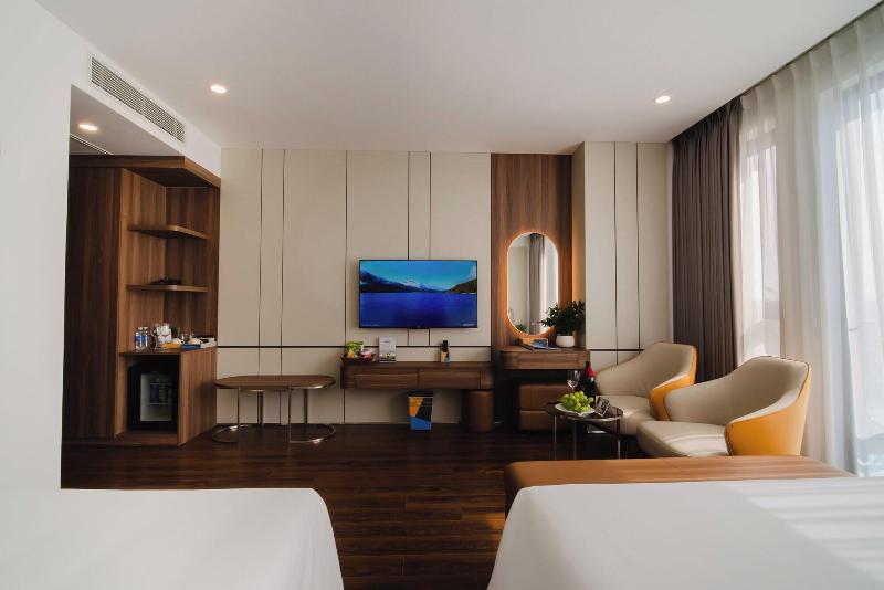 Danitel Halong image