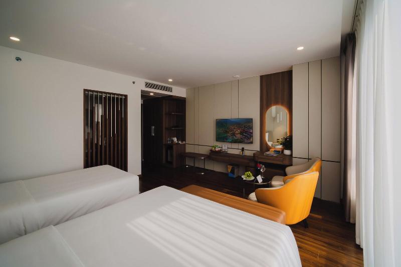 Danitel Halong image