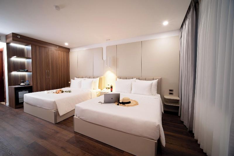 Danitel Halong image