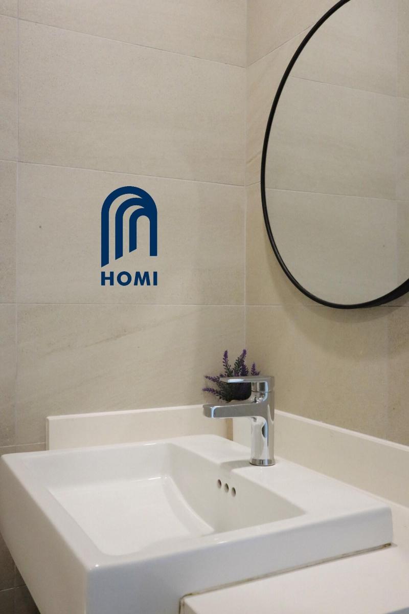 Homi Breeze A E A E Z image
