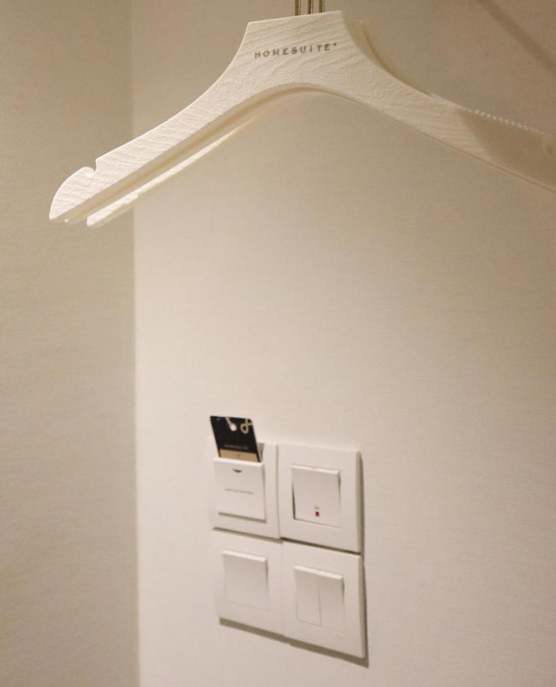 Homi Breeze A E A E Z image