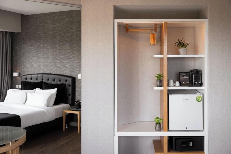 Kreoli Suites Glyfada image
