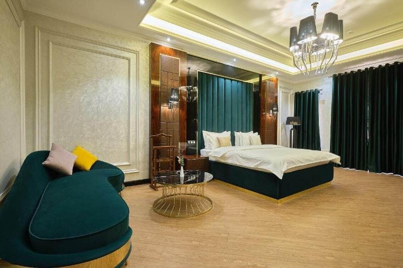 East Star Hotel image