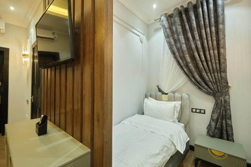 East Star Hotel image