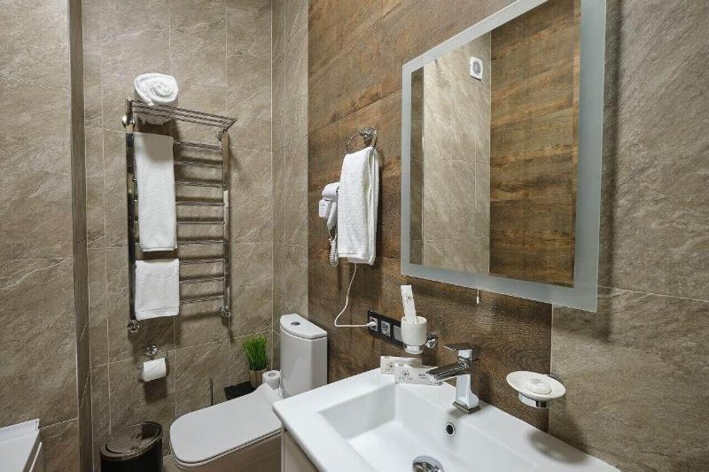 East Star Hotel image