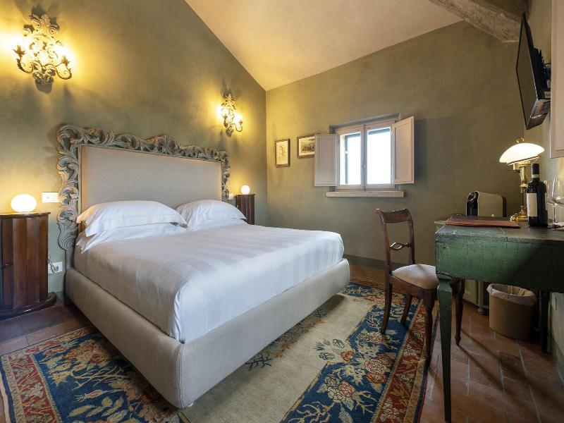 Villa Le Prata Winery Accommodation Adults Only image