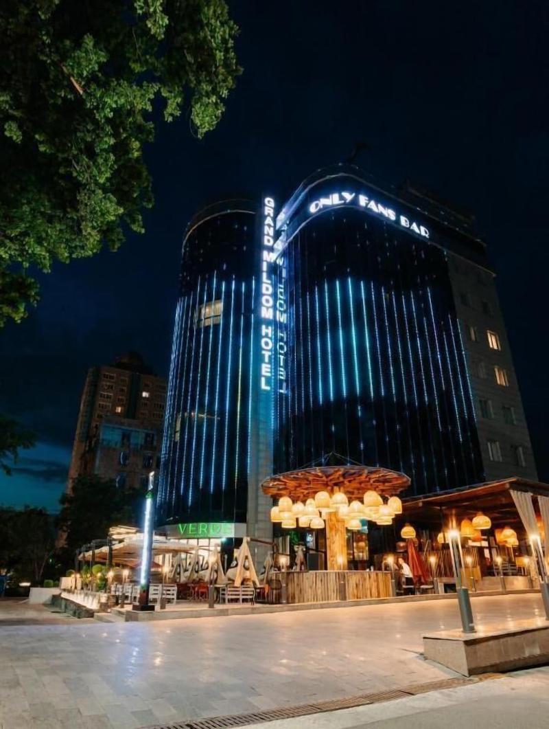 Grand Mildom Hotel image