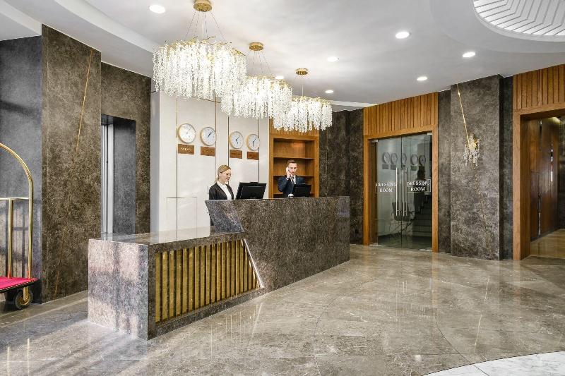 Grand Mildom Hotel image