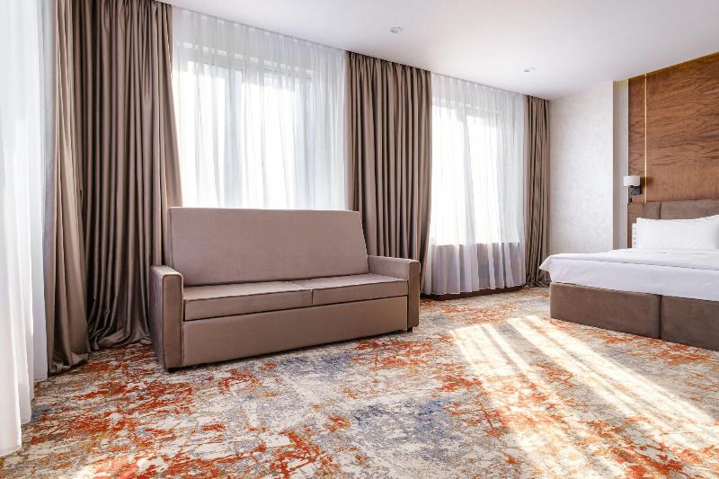 Grand Mildom Hotel image