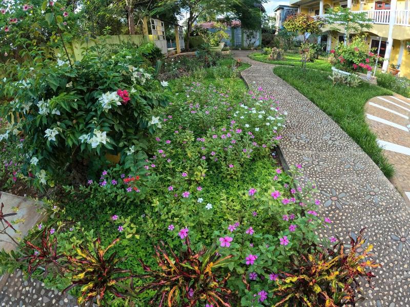 Hanbee S Resort image