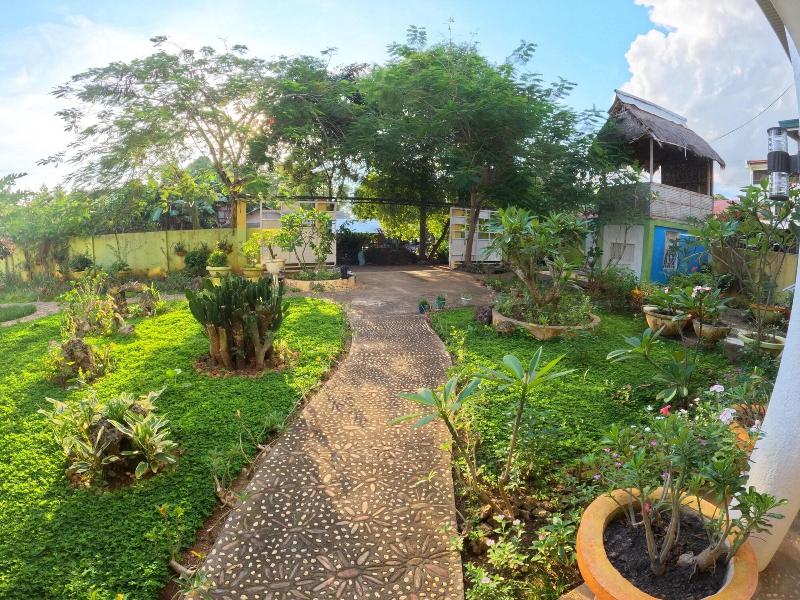 Hanbee S Resort image