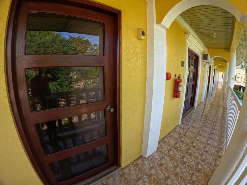 Hanbee S Resort image