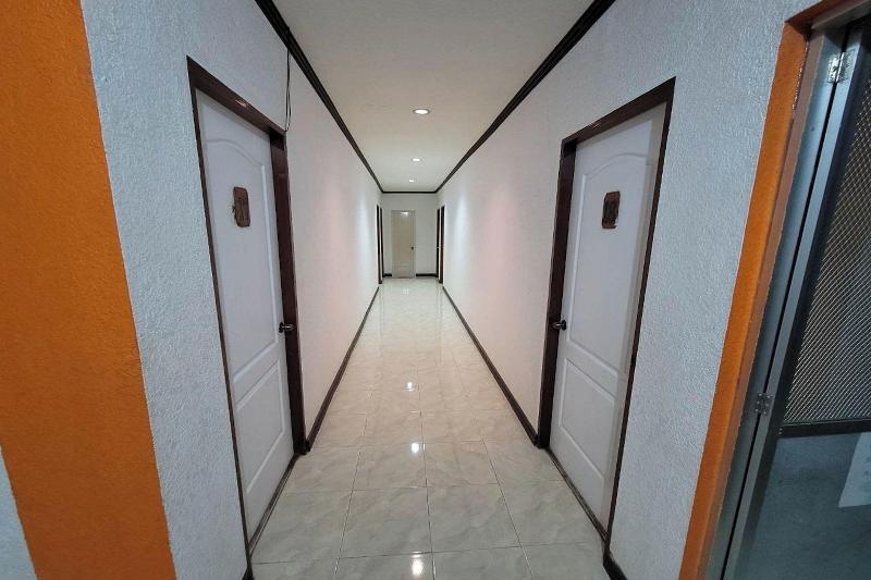 Hanbee S Resort image