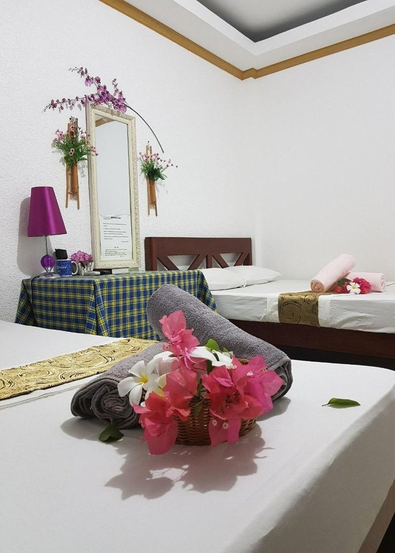 Hanbee S Resort image