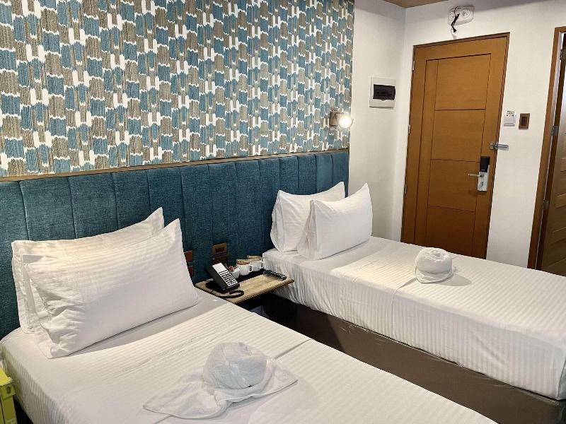 Lighthouse Point Hotel image