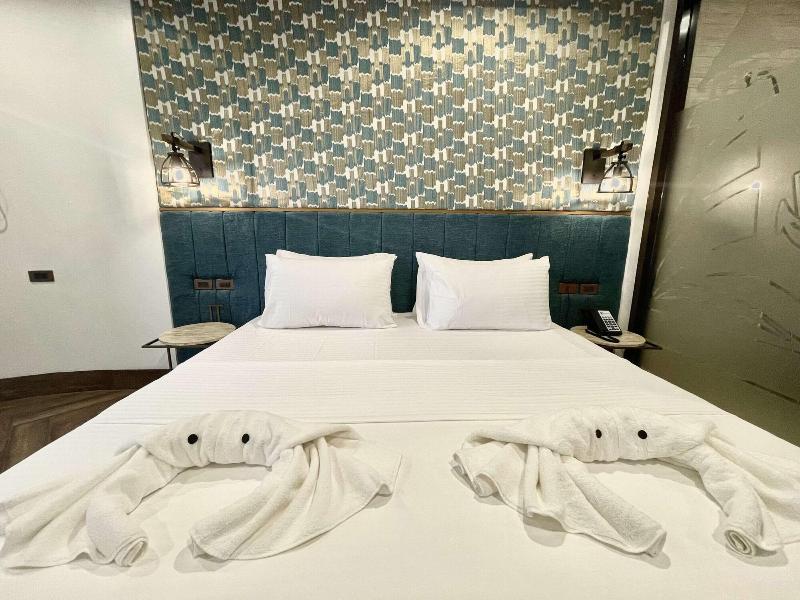 Lighthouse Point Hotel image