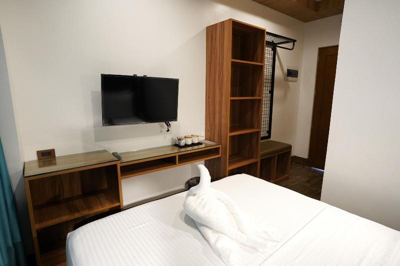 Lighthouse Point Hotel image
