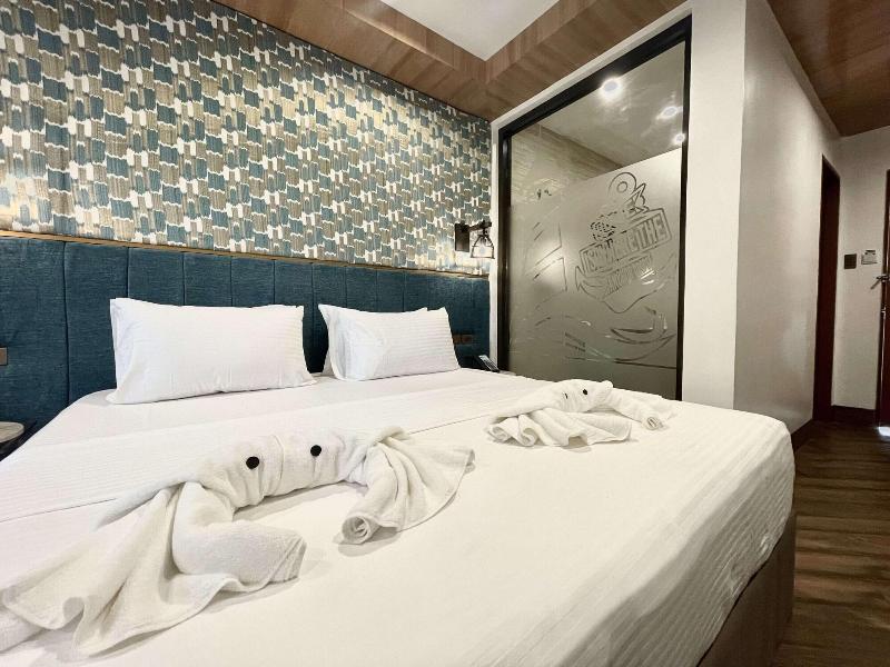 Lighthouse Point Hotel image