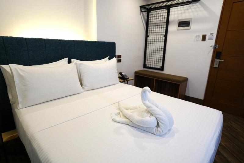 Lighthouse Point Hotel image