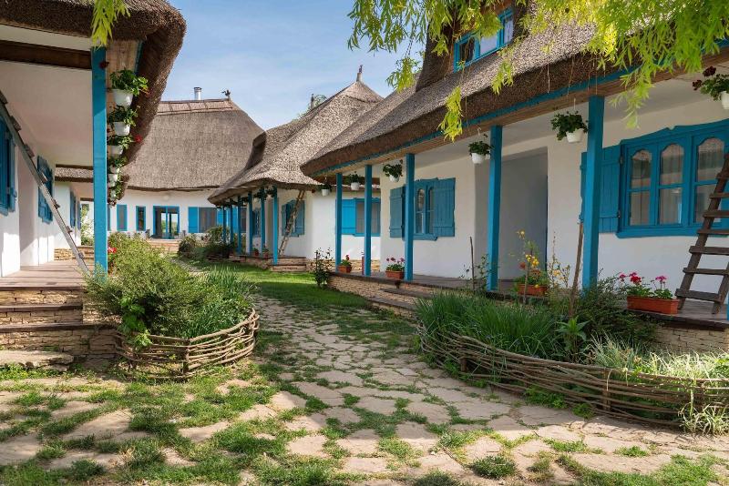 5 Chirpici Small Traditional Resort image