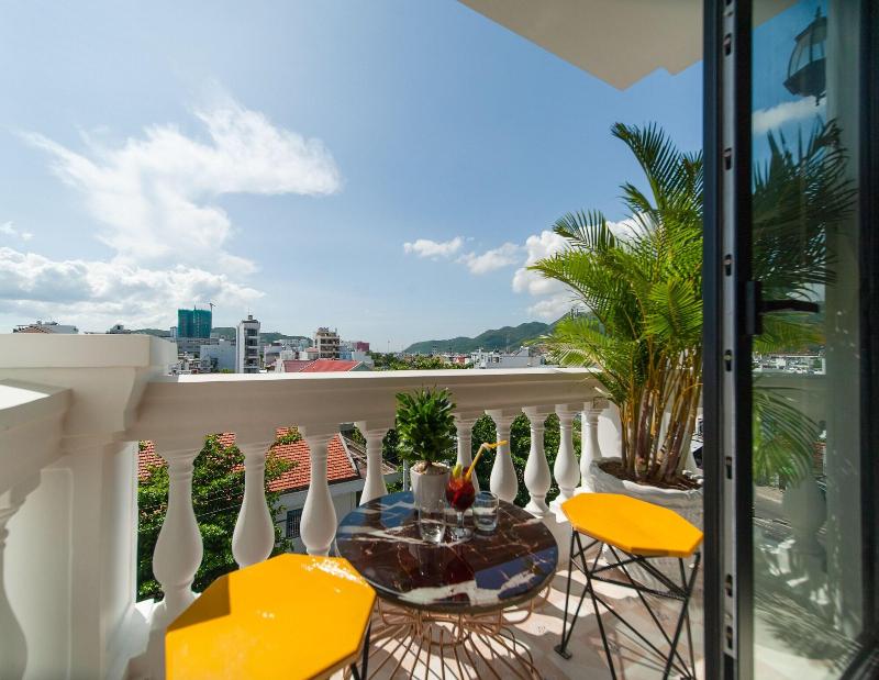 Uy D Ng Hotel Apartment Nha Trang image