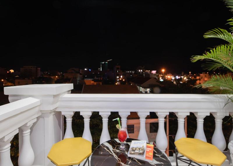 Uy D Ng Hotel Apartment Nha Trang image