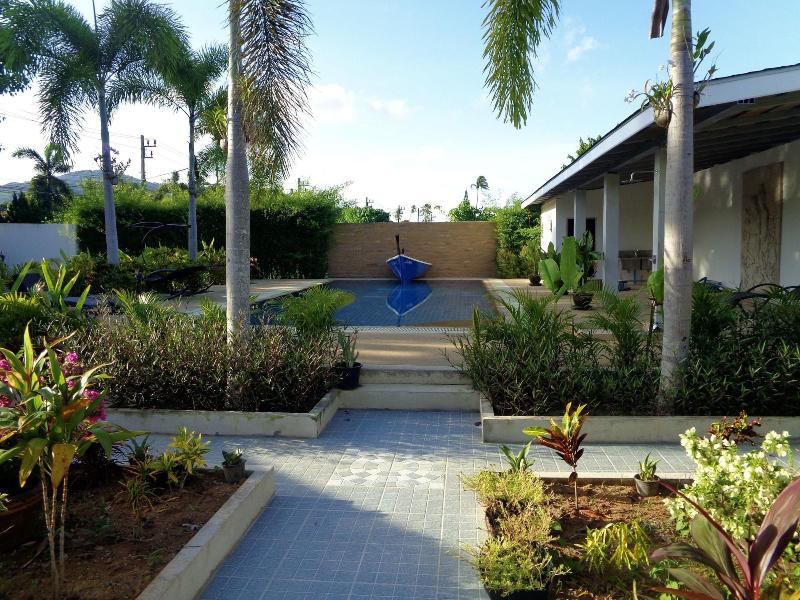 Jasmine Village image