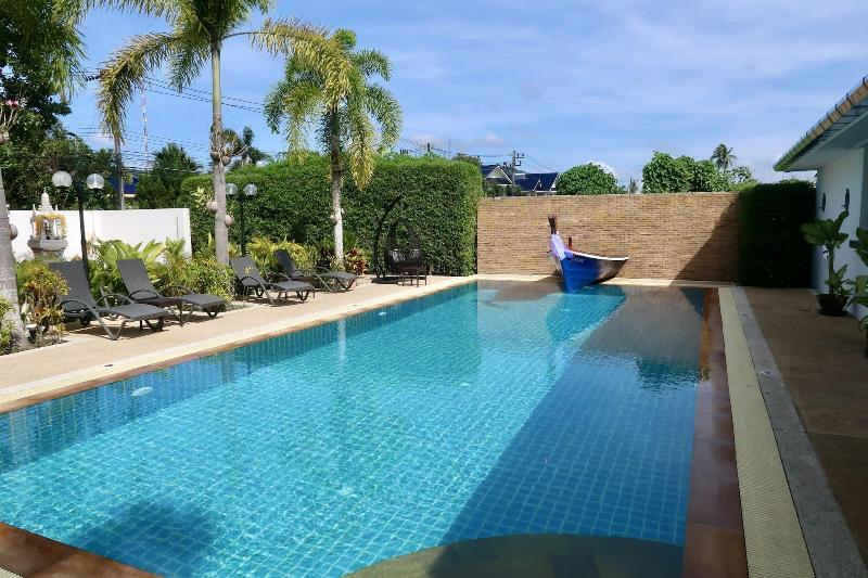 Jasmine Village image